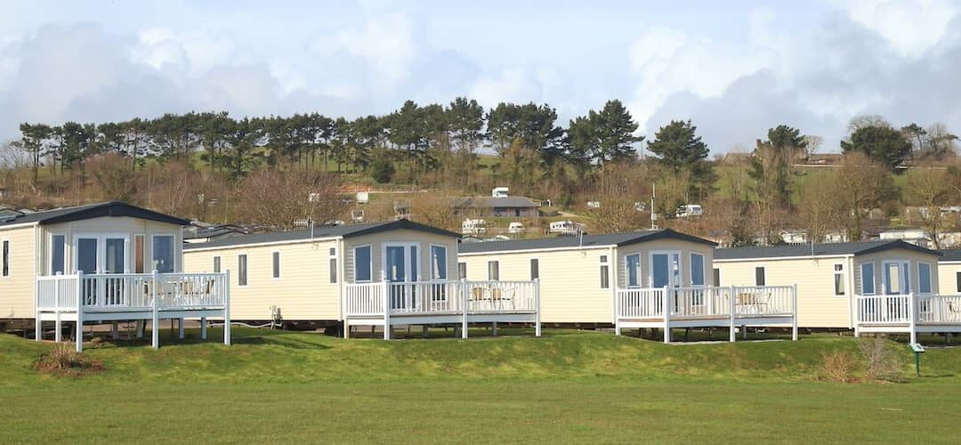 Are Trailer Homes a Good Investment? Pros, Cons, and Tips for Maximizing Your Returns